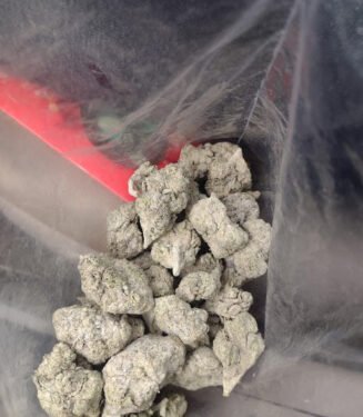 Banana Foster Snowballs strain